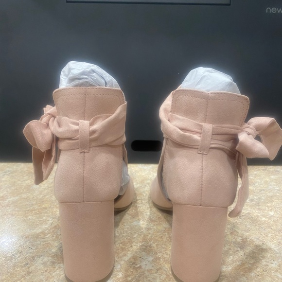Pink Peep Toe Suede Booties 5.5 NIB - Picture 4 of 11